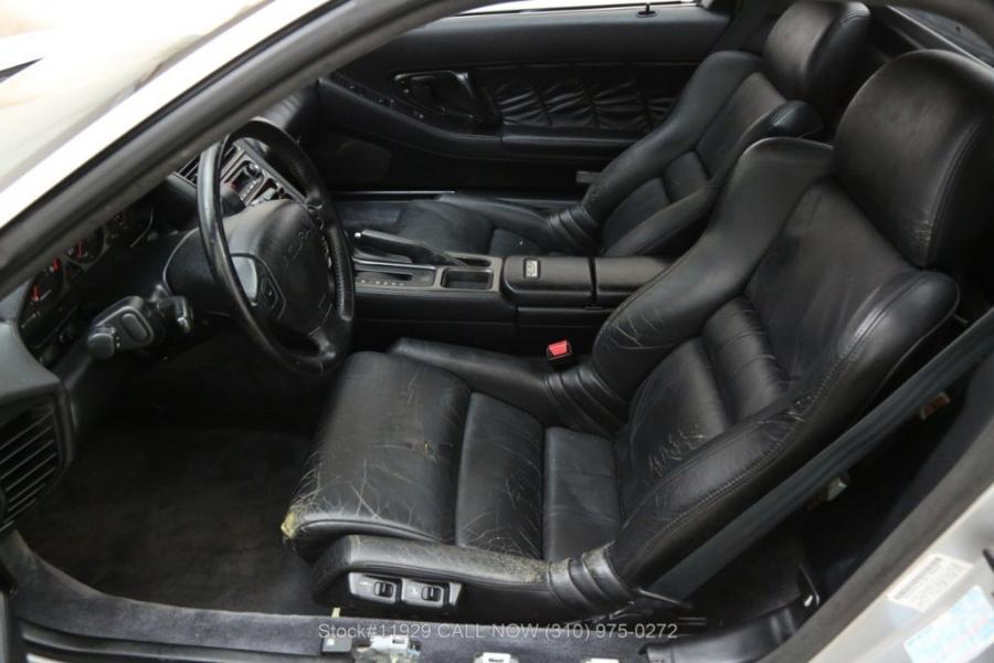 Интерьер Acura NSX 1993 года  (фото 11 из 37)